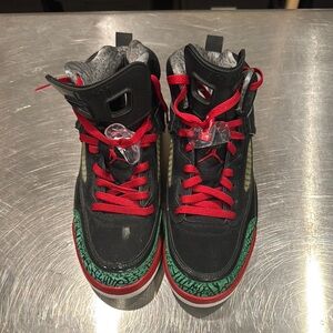 Nike Jordan’s size 10